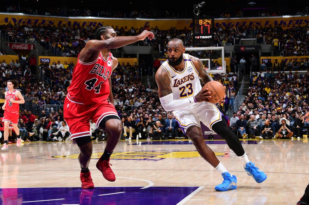 土媒：费内巴切已付穆帅875万欧解约金，不想再付75万欧住宿费